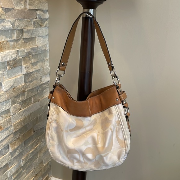 Coach Purse - Picture 4 of 8